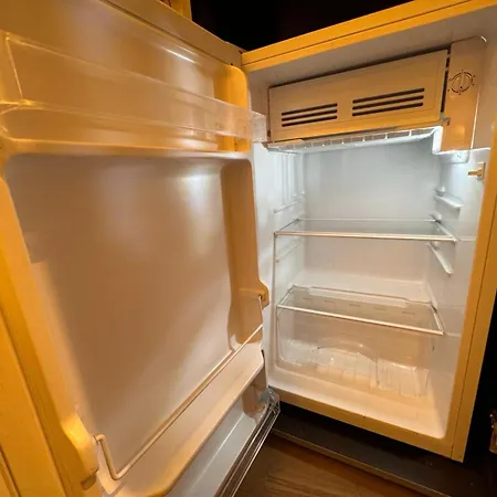 The King With Balcony View Piata Romana