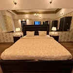 The King With Balcony View Piata Romana شقة بوخارست