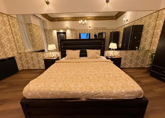 The King With Balcony View Piata Romana Apartament Bucureşti