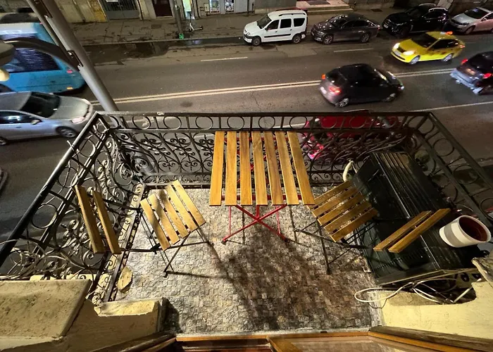 Apartment The King With Balcony View Piata Romana *