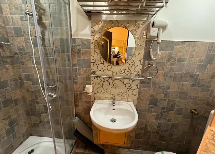 The King With Balcony View Piata Romana Apartament Bucureşti